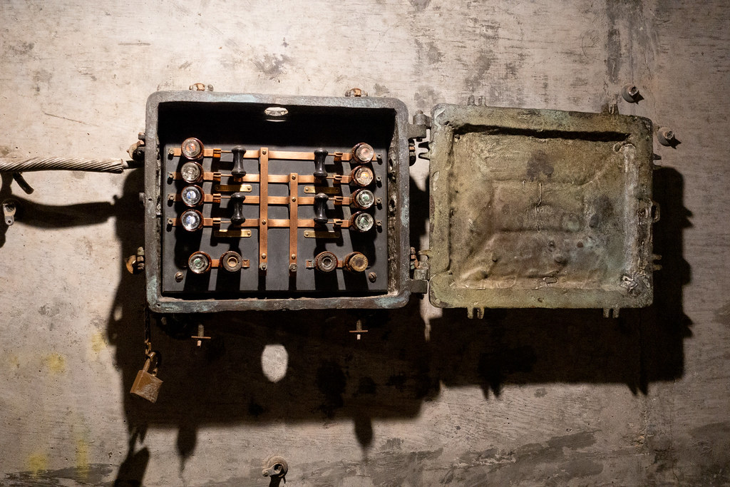 electrical panel sparking fire